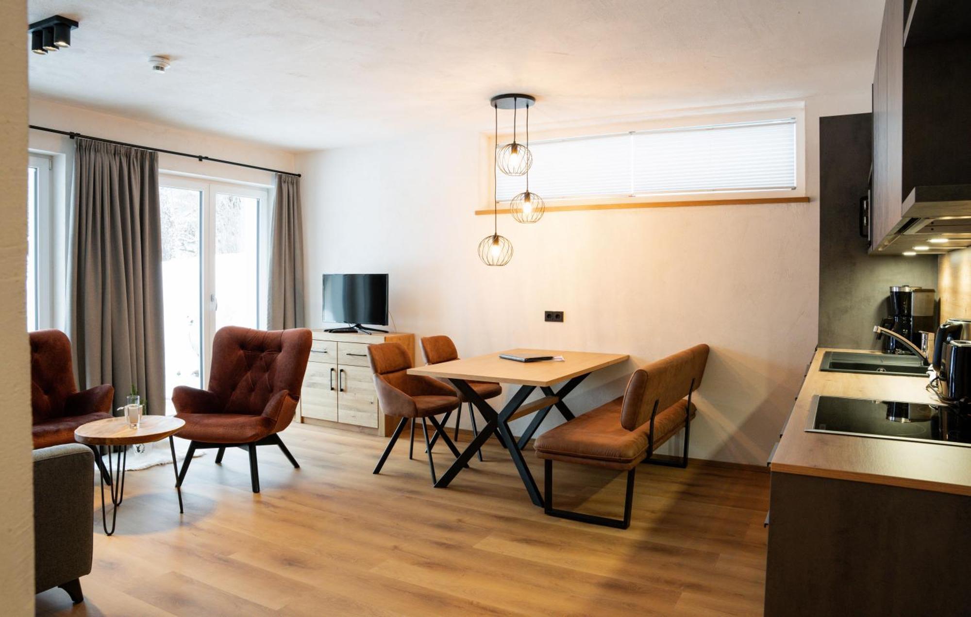 Berwang Chalets - Enzian Eksteriør billede